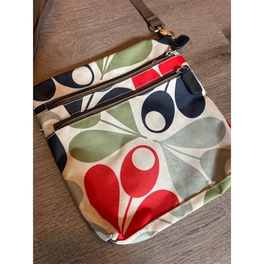 Orla Kiely for Target Crossbody Bag Medium Multicolor Stem Print Zip